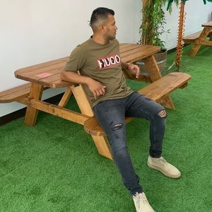 Meet your Posher, Javier